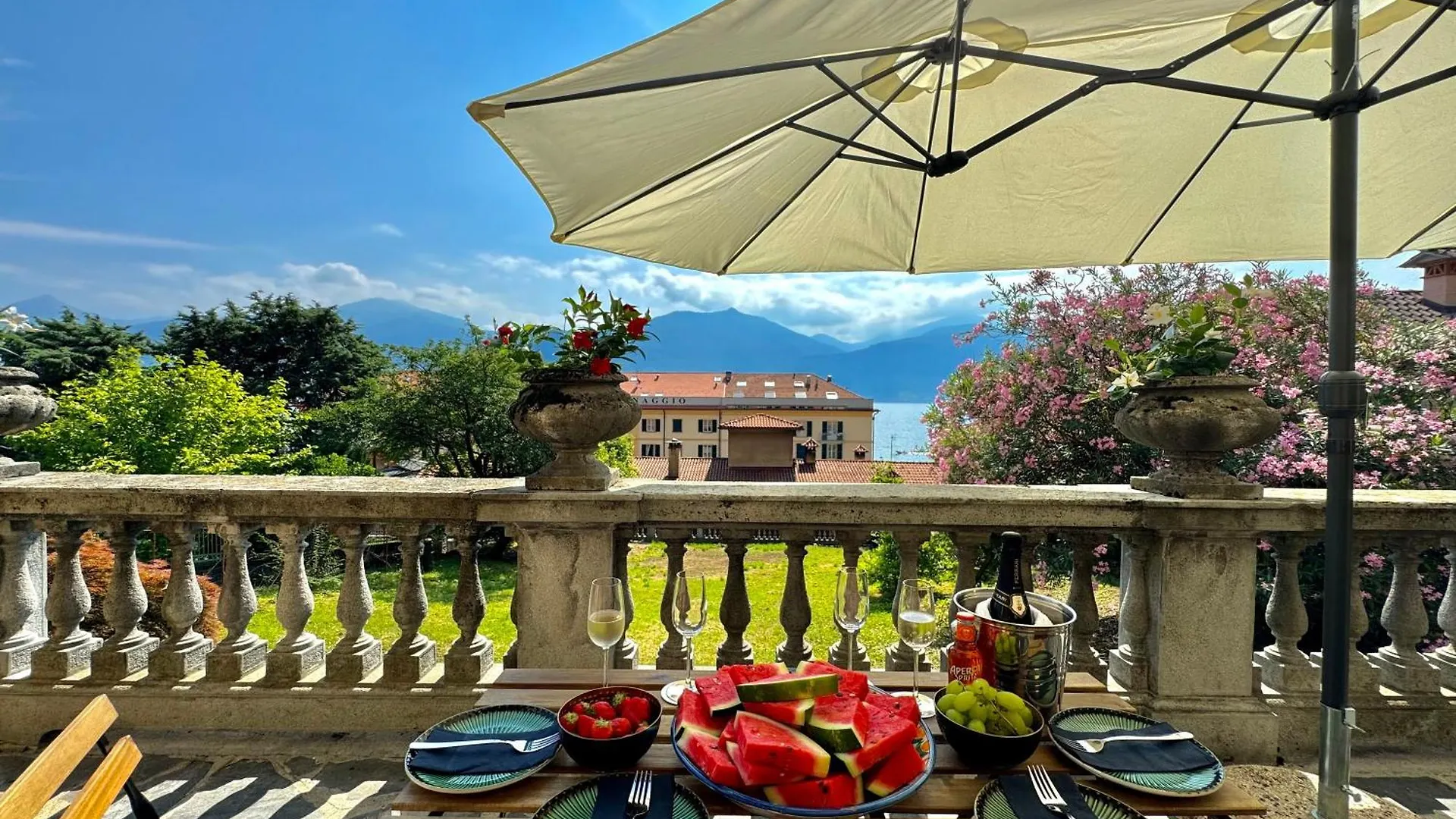 Giardino Floreale Di Menaggio